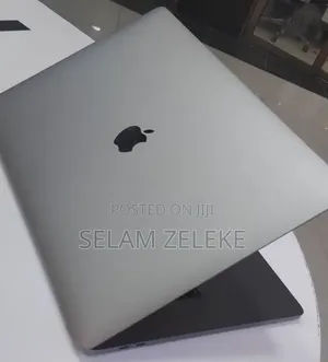 New Laptop Apple MacBook Pro 2017 16GB Intel Core i7 SSD 512GB