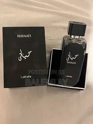 Hayati Black by Lattafa