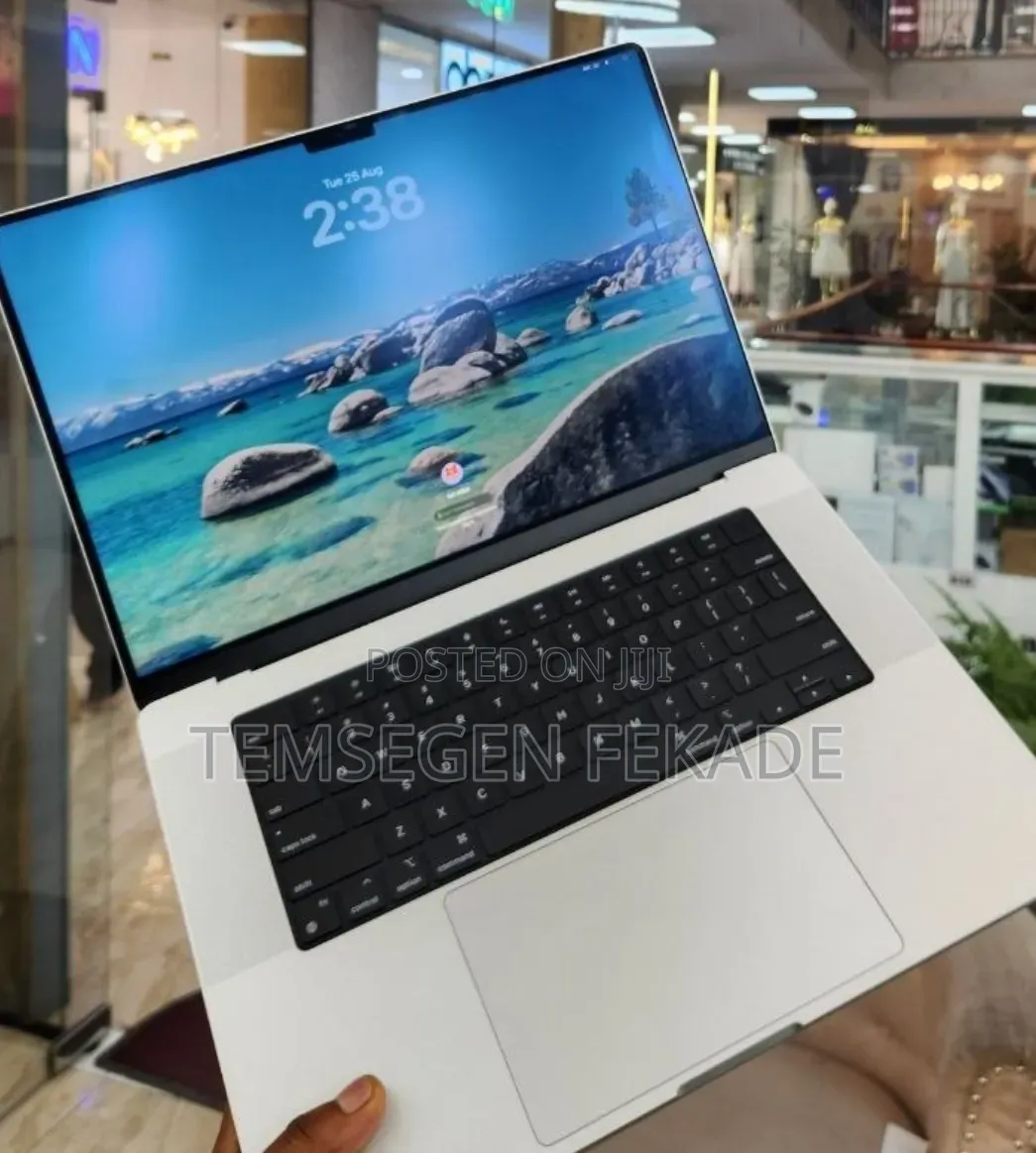 New Laptop Apple MacBook Pro 2021 M1 16GB Apple M1 Pro SSD 1T