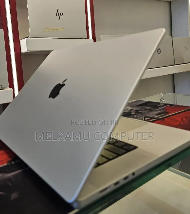 New Laptop Apple MacBook Pro 2021 M1 16GB Apple M1 SSD 512GB