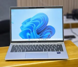 New Laptop HP EliteBook 830 16GB Intel Core i7 SSD 512GB