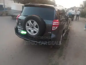 Toyota RAV4 2010 Black