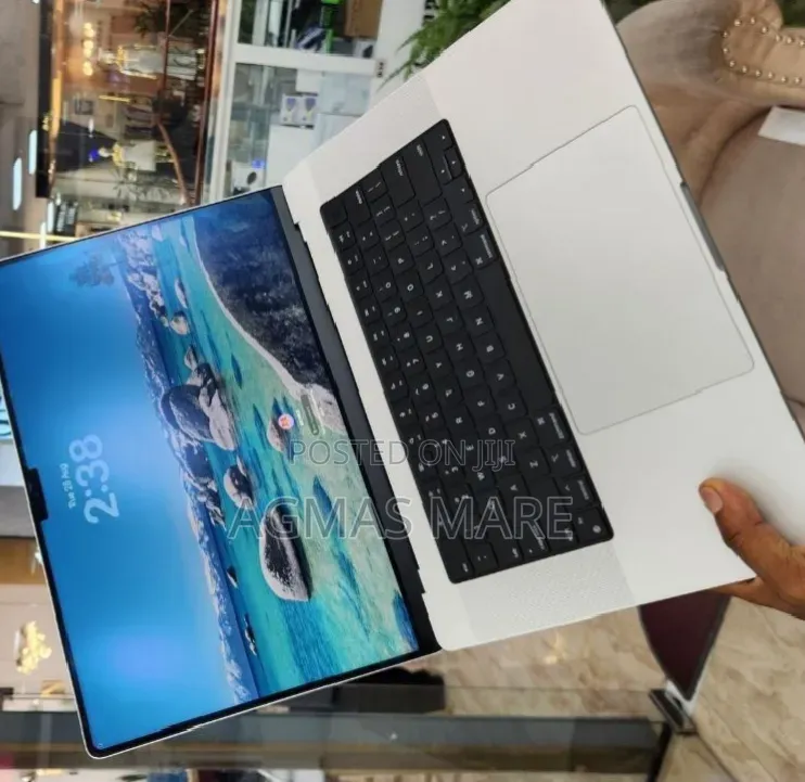 New Laptop Apple MacBook Pro 2021 M1 16GB Apple M1 SSD 1T