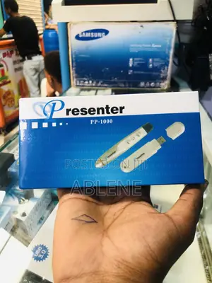 Presenter (PP-1000 USB Wireless Presenter and Red Laser Pointer.