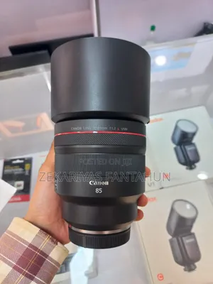 Canon RF85mm Fixed Lens