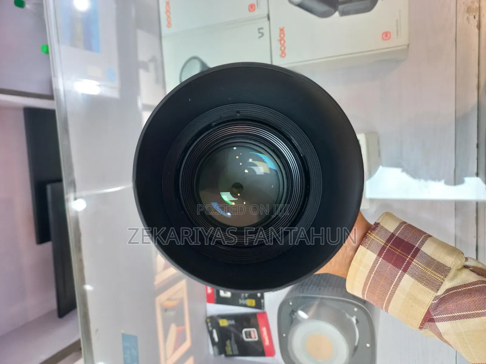 Canon RF85mm Fixed Lens