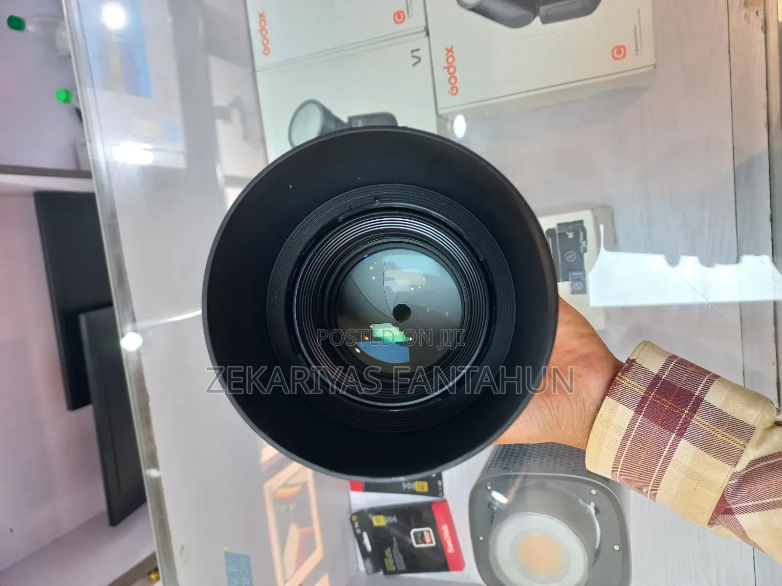 Canon RF85mm Fixed Lens