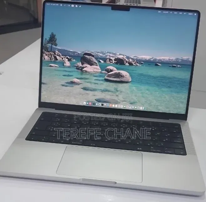 New Laptop Apple MacBook Pro 2024 M4 16GB Apple M4 Pro SSD 512GB