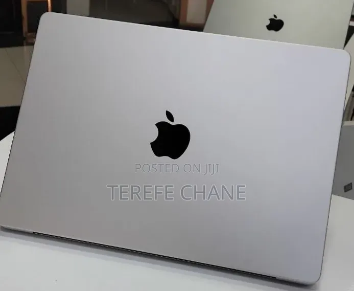 New Laptop Apple MacBook Pro 2024 M4 16GB Apple M4 Pro SSD 512GB