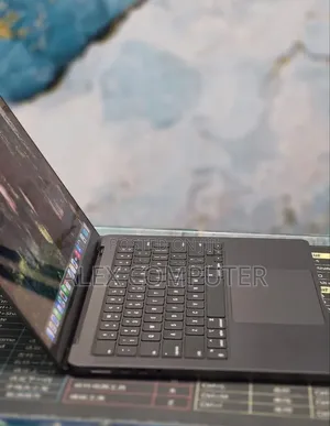 New Laptop Apple MacBook Pro 2024 M4 Pro 16GB Apple M4 SSD 512GB