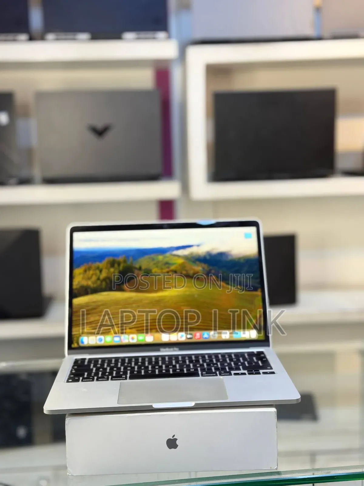 New Laptop Apple MacBook Pro 8GB Apple M1 Pro SSD 512GB