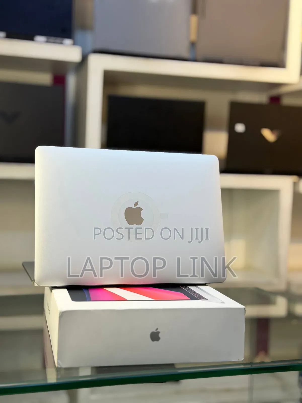 New Laptop Apple MacBook Pro 8GB Apple M1 Pro SSD 512GB
