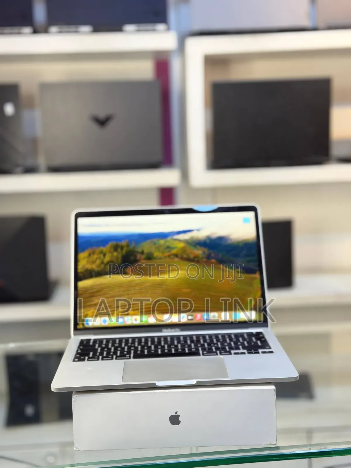 New Laptop Apple MacBook Pro 8GB Apple M1 Pro SSD 512GB