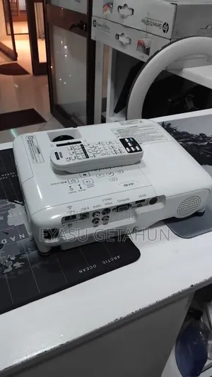 Brand New Epson Projector Model Name: EB-x31 Hardware Inter