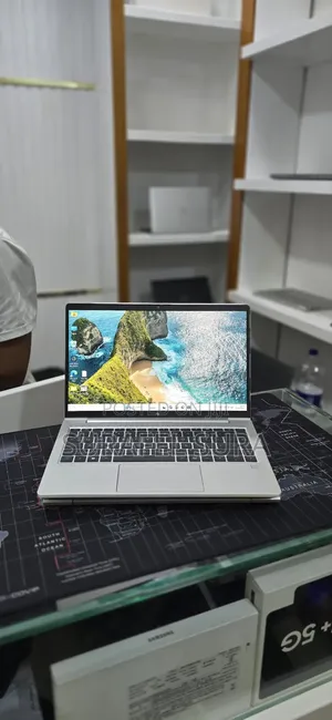 New Laptop HP EliteBook 640 G10 16GB AMD Ryzen 5 SSD 512GB
