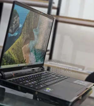 New Laptop MSI 32GB Intel Core i9 SSD 1T
