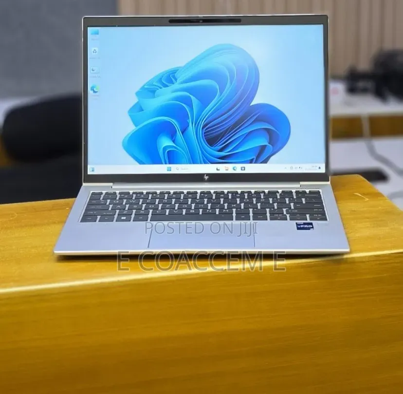 New Laptop HP EliteBook 830 16GB Intel Core i7 SSD 512GB