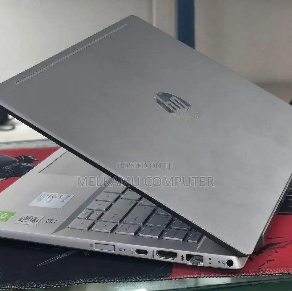 New Laptop HP Pavilion 14 8GB Intel Core i5 SSD 512GB