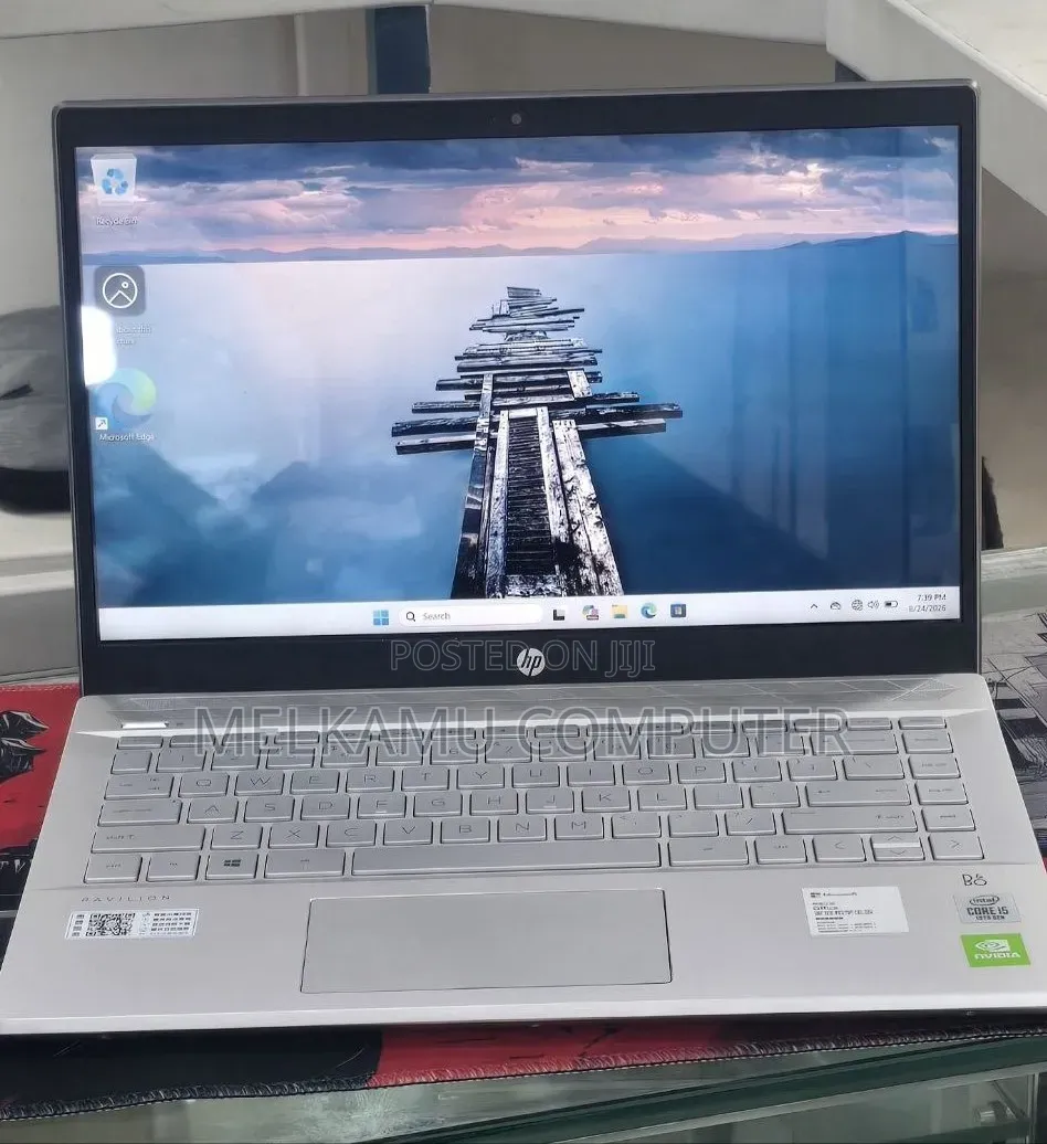 New Laptop HP Pavilion 14 8GB Intel Core i5 SSD 512GB