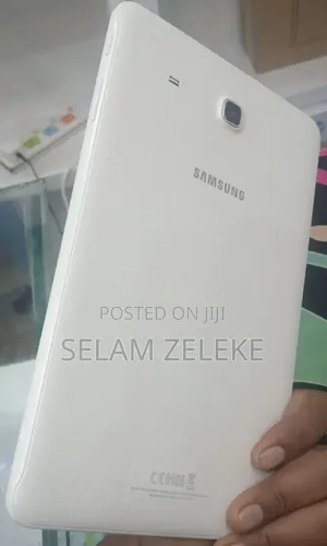 New Samsung Galaxy Tab E 8.0 8 GB White
