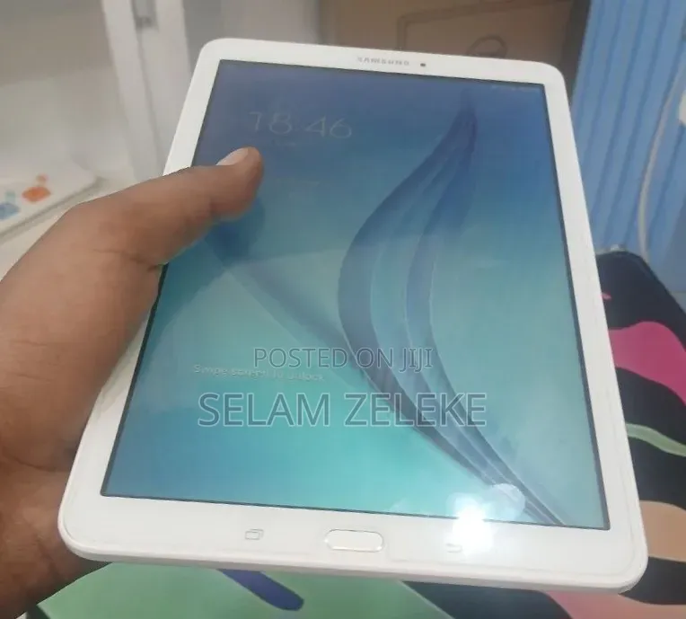 New Samsung Galaxy Tab E 8.0 8 GB White