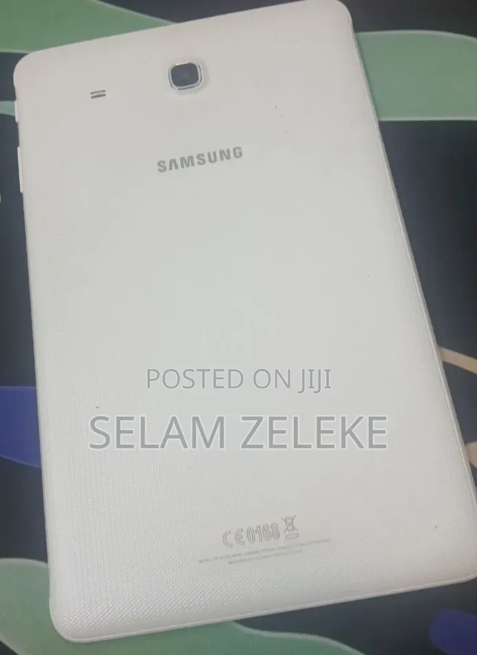 New Samsung Galaxy Tab E 8.0 8 GB White