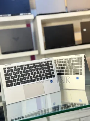 New Laptop HP EliteBook 1040 G8 16GB Intel Core i7 SSD 512GB