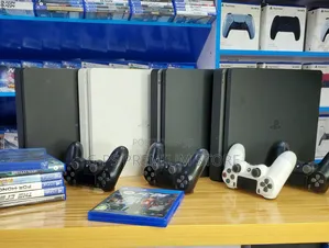 PS4 Slim Jailbreak + 5 Games
‎Europe Used
