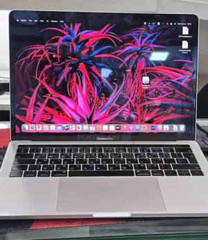 New Laptop Apple MacBook Pro 2018 16GB Intel Core i5 SSD 256GB
