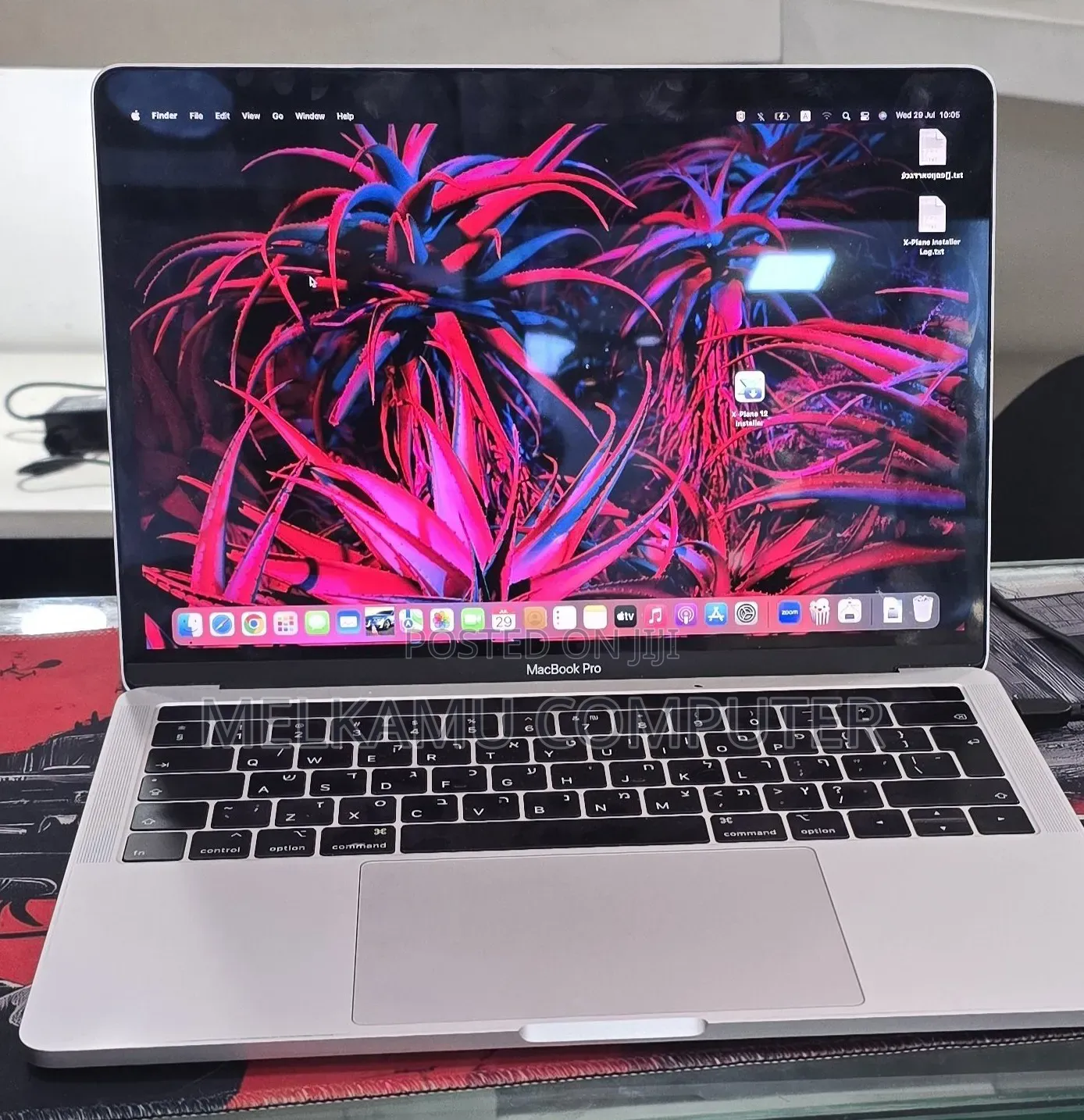 New Laptop Apple MacBook Pro 2018 16GB Intel Core i5 SSD 256GB