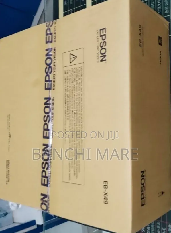 Brand New Epson Projector Model : EB-X49 Technology: 3LCD,