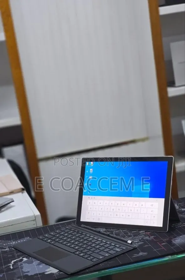 New Laptop Microsoft Surface 16GB Intel Core i5 SSD 256GB