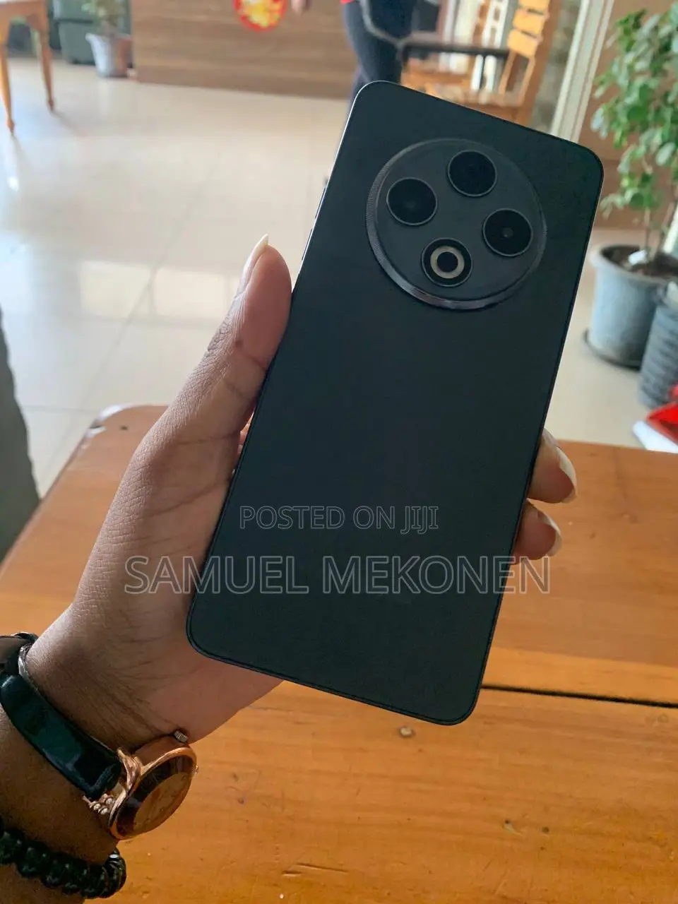 Tecno Spark 30 128 GB Silver