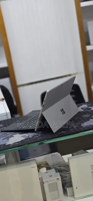 New Laptop Microsoft Surface Pro 7+ 16GB Intel Core i5 SSD 256GB