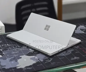 New Laptop Microsoft Surface 16GB Intel Core i7 SSD 256GB