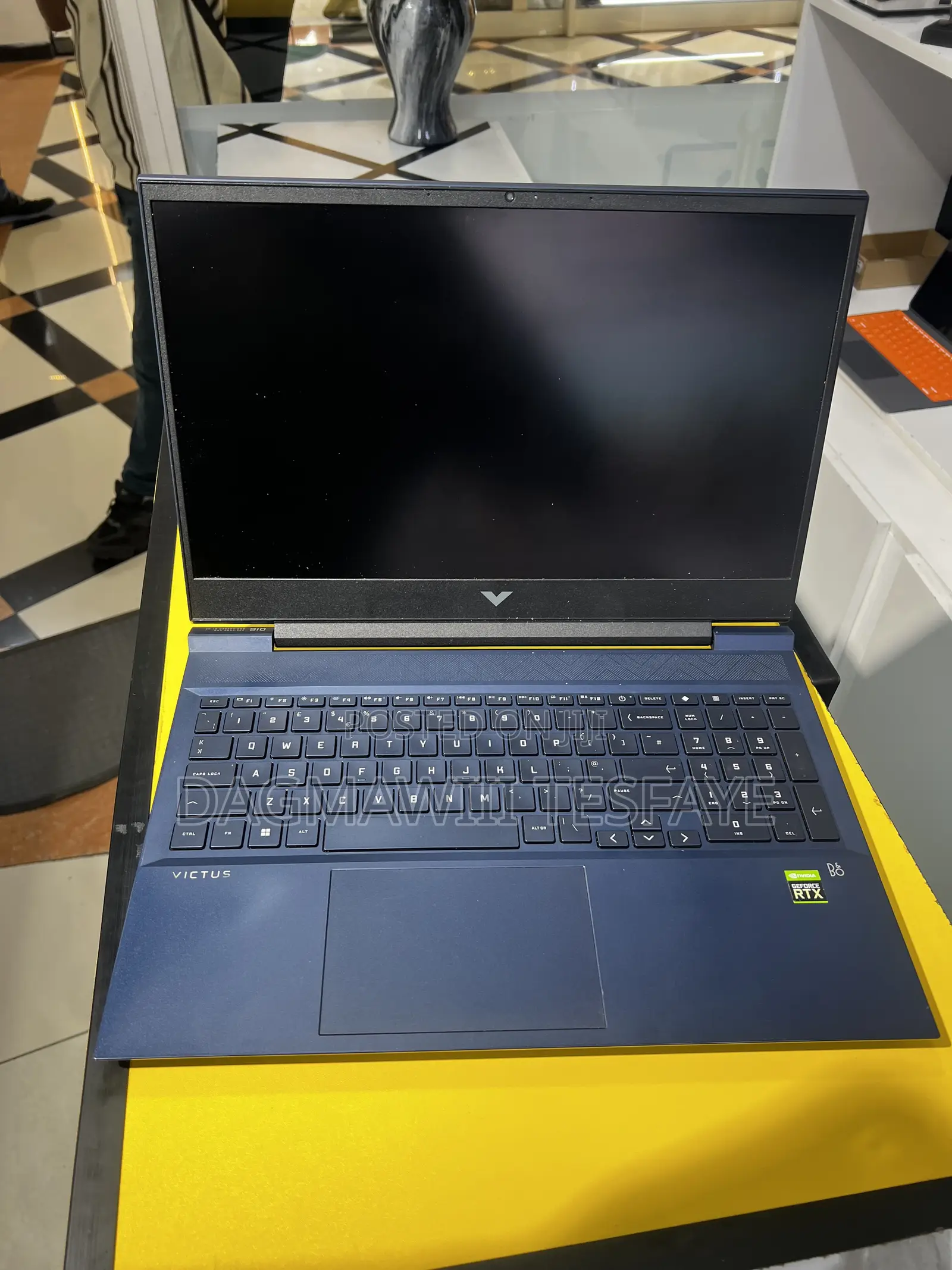 New Laptop HP Victus 15 16GB AMD Ryzen 5 SSD 512GB
