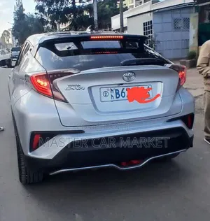 Toyota C-HR 2020 Silver