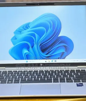 New Laptop HP EliteBook 830 16GB Intel Core i7 SSD 512GB
