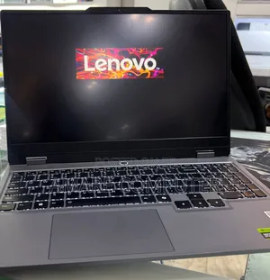 New Laptop Lenovo LOQ 15AHP10 16GB AMD Ryzen 5 SSD 512GB