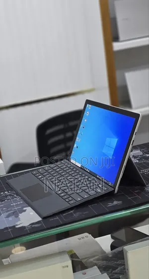 New Laptop Microsoft Surface Pro 7+ 16GB Intel Core i5 SSD 256GB
