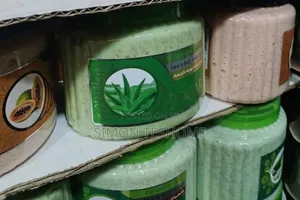 OSKAR Face Body Scrub