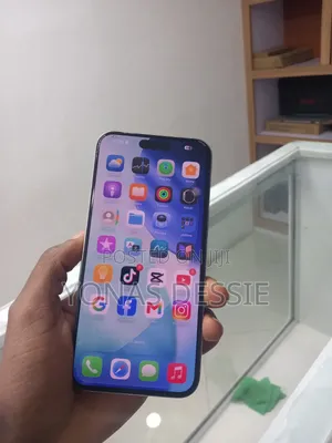 New Apple iPhone 15 Pro Max 256 GB White
