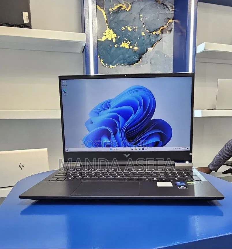 New Laptop HP Victus 16 16GB Intel Core i5 SSD 512GB