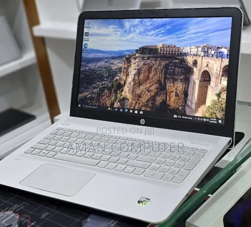 New Laptop HP Envy x360 12GB Intel Core i5 HDD 1T