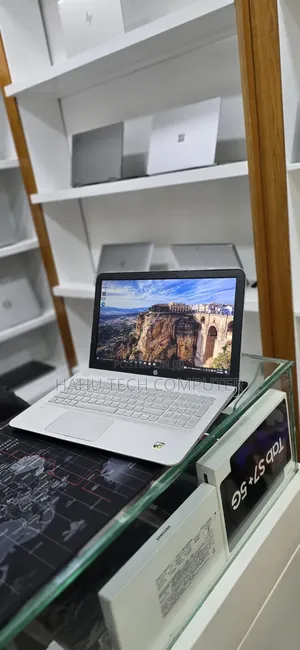 New Laptop HP Envy 15 12GB Intel Core i5 HDD+SSD 1T