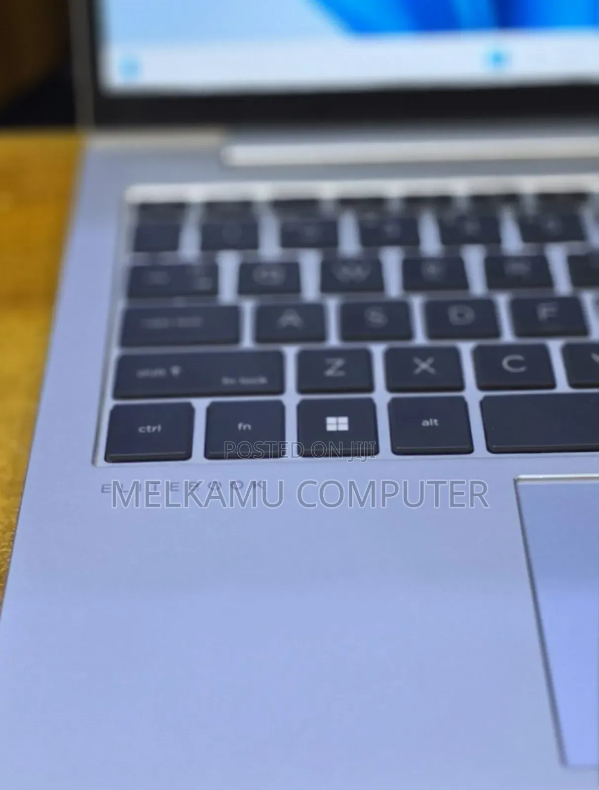 New Laptop HP Elitebook 830 G11 16GB Intel Core i7 SSD 512GB