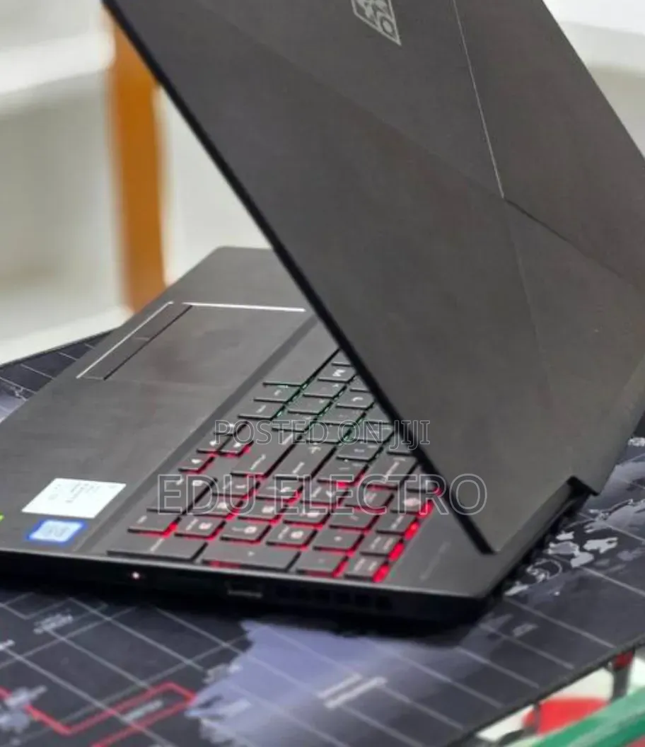 New Laptop HP Omen 15 16GB Intel Core i7 SSD 128GB