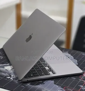 New Laptop Apple MacBook Pro 2020 M1 16GB Apple M1 Pro SSD 512GB