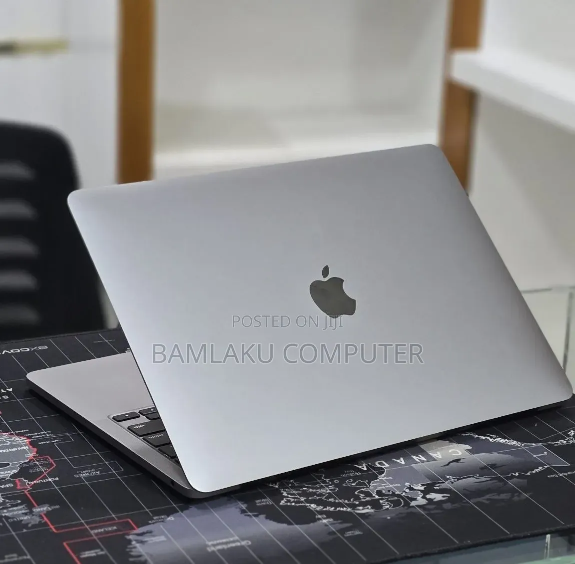 New Laptop Apple MacBook Pro 2022 M2 16GB Apple M2 SSD 512GB