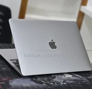 New Laptop Apple MacBook Pro 2022 M2 16GB Apple M2 SSD 512GB